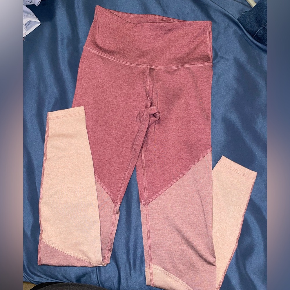 NWOT Old Navy Active High Rise Full Length Tri-Color Leggings